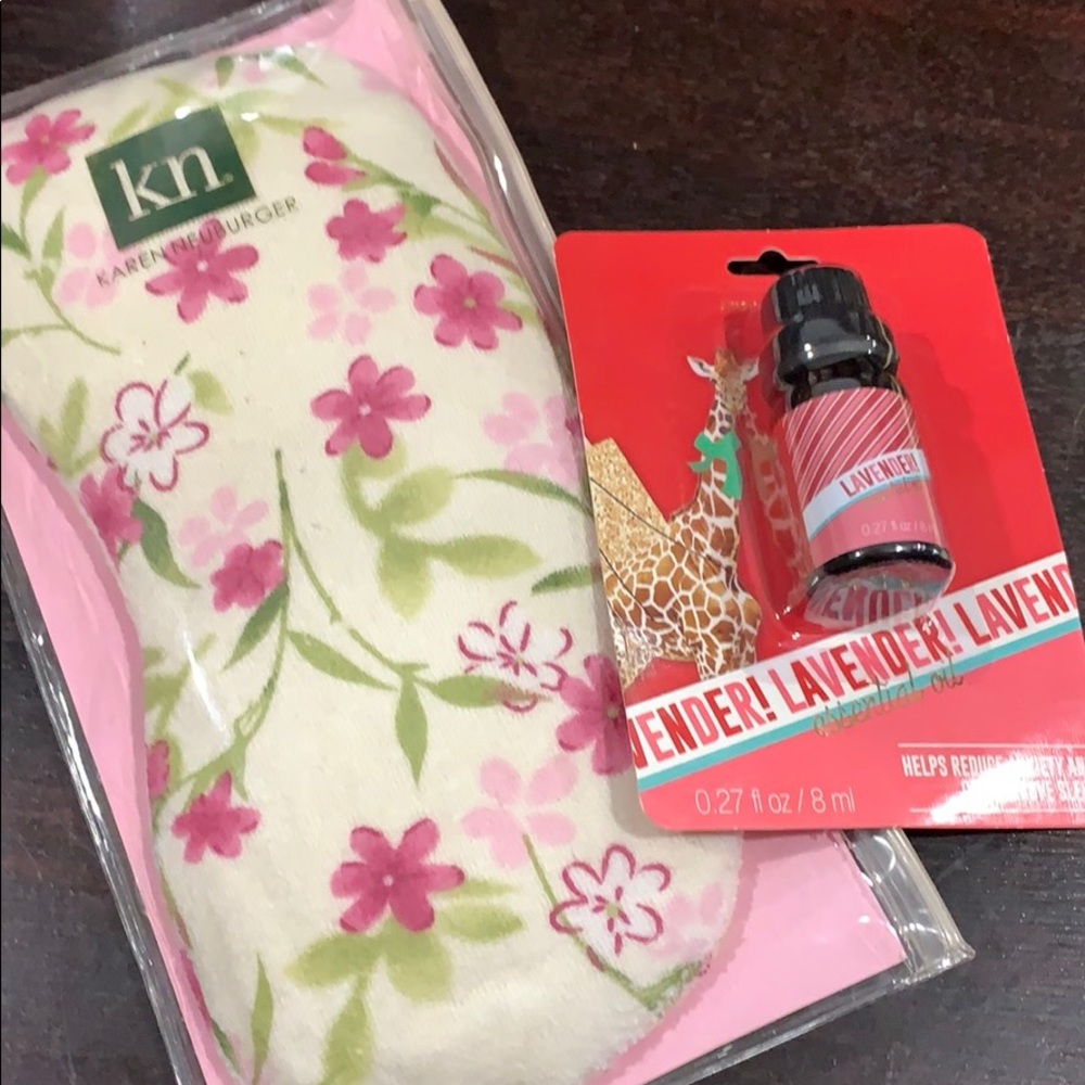 New! Lavender essential oil and eye pillow set